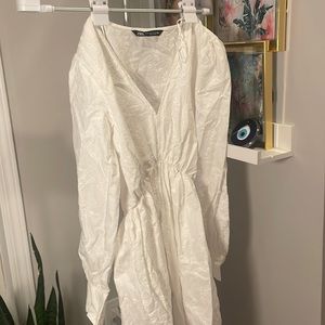 White linen Zara dress -never worn